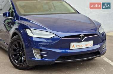 Позашляховик / Кросовер Tesla Model X 2016 в 