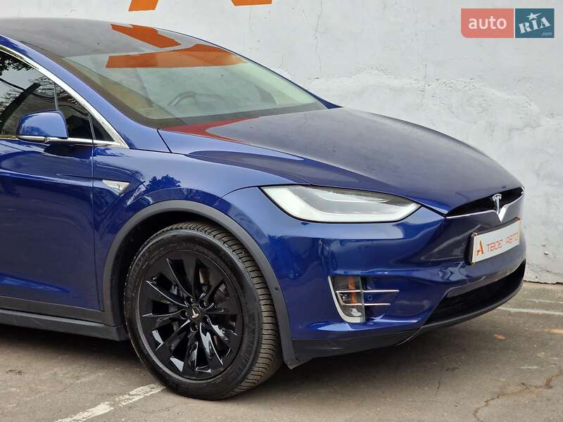 Позашляховик / Кросовер Tesla Model X 2016 в Одесі