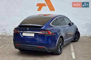 Позашляховик / Кросовер Tesla Model X 2016 в 