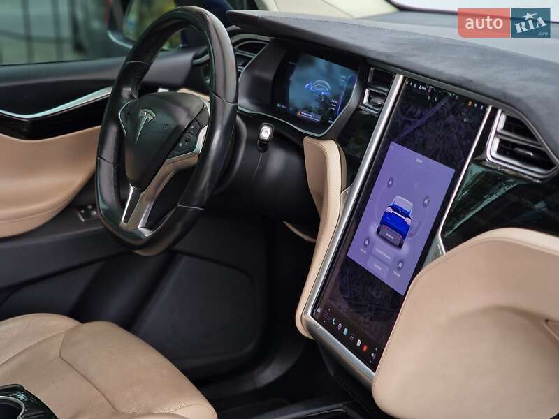 Позашляховик / Кросовер Tesla Model X 2016 в Одесі