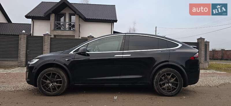 Внедорожник / Кроссовер Tesla Model X 2017 в Житомире
