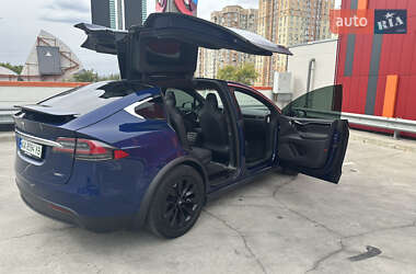 Внедорожник / Кроссовер Tesla Model X 2017 в 