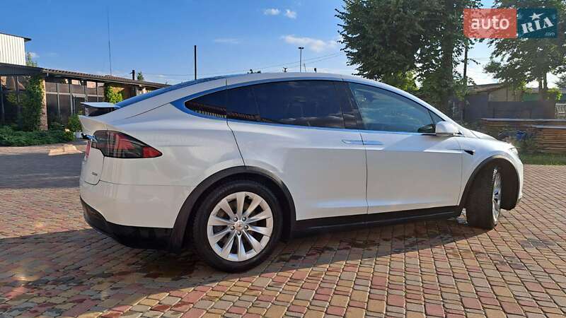 Внедорожник / Кроссовер Tesla Model X 2018 в Костополе