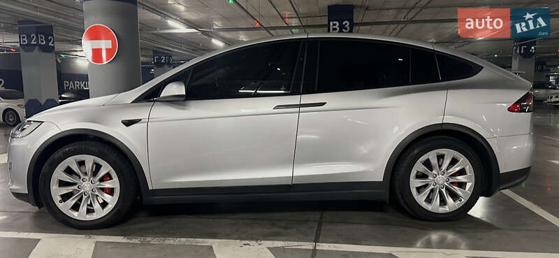 Позашляховик / Кросовер Tesla Model X 2017 в Харкові фото 3 Позашляховик / Кросовер Tesla Model X 2017 в Харкові