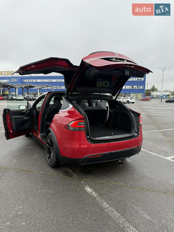 Внедорожник / Кроссовер Tesla Model X 2017 в Киеве