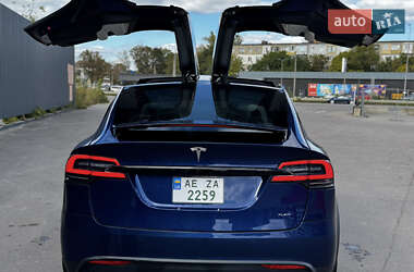 Позашляховик / Кросовер Tesla Model X 2022 в 