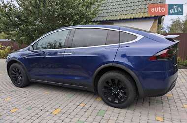Внедорожник / Кроссовер Tesla Model X 2017 в 