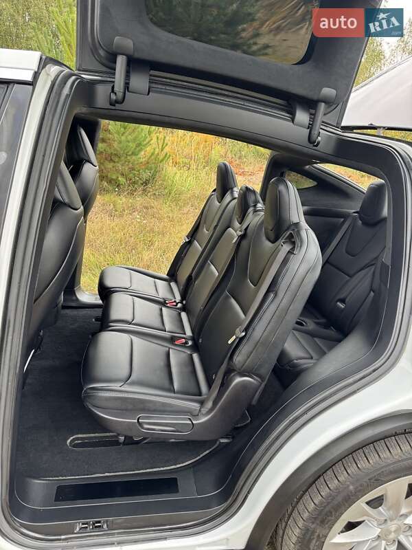 Позашляховик / Кросовер Tesla Model X 2020 в Києві фото 38 Позашляховик / Кросовер Tesla Model X 2020 в Києві