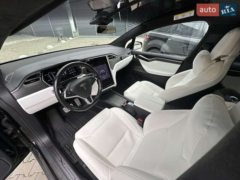 Позашляховик / Кросовер Tesla Model X 2018 в Києві