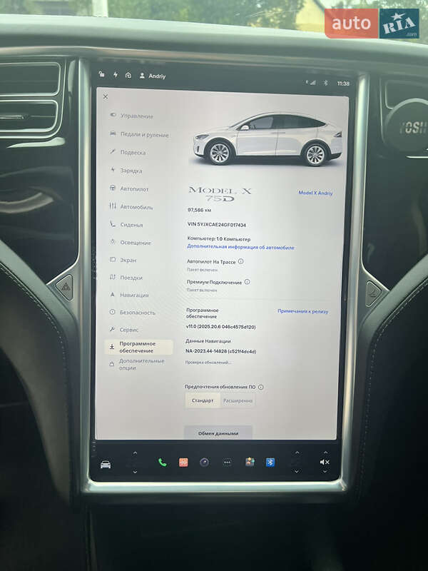 Позашляховик / Кросовер Tesla Model X 2016 в Чернівцях
