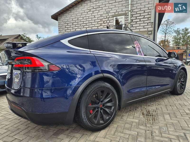 Позашляховик / Кросовер Tesla Model X 2016 в Сумах фото 7 Позашляховик / Кросовер Tesla Model X 2016 в Сумах