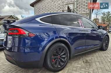 Внедорожник / Кроссовер Tesla Model X 2016 в 