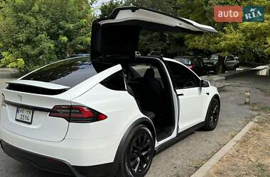 Позашляховик / Кросовер Tesla Model X 2022 в 