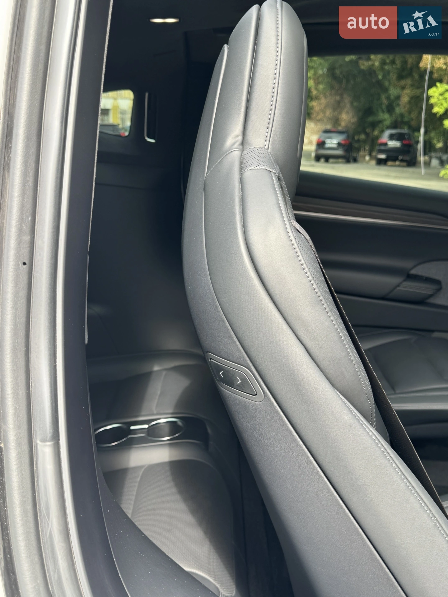 2022 Tesla Model X - мініатюра 30