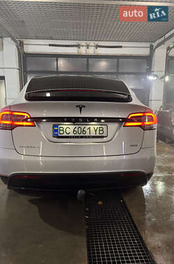 Внедорожник / Кроссовер Tesla Model X 2017 в 