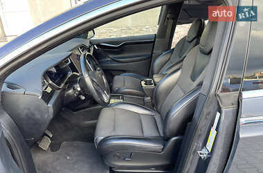 Внедорожник / Кроссовер Tesla Model X 2017 в 