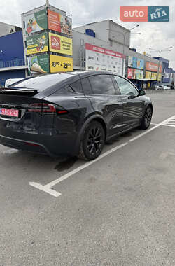 Позашляховик / Кросовер Tesla Model X 2024 в 