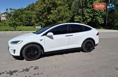 Позашляховик / Кросовер Tesla Model X 2016 в 