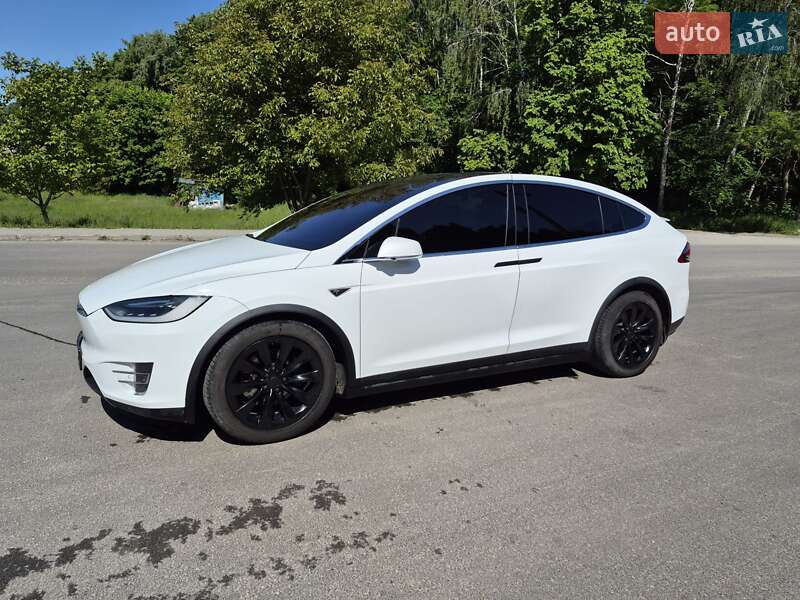 Внедорожник / Кроссовер Tesla Model X 2016 в Тернополе