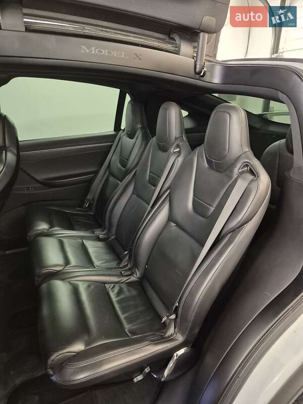 Внедорожник / Кроссовер Tesla Model X 2016 в Тернополе