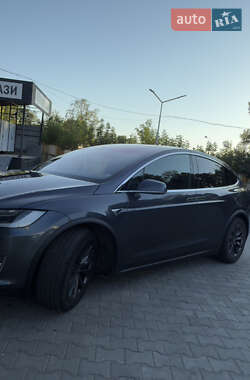 Внедорожник / Кроссовер Tesla Model X 2018 в 