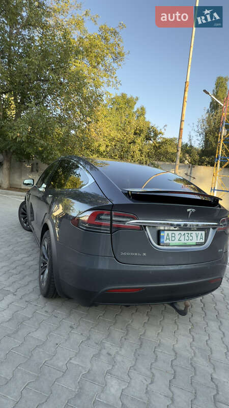 Позашляховик / Кросовер Tesla Model X 2018 в Вінниці