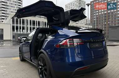 Позашляховик / Кросовер Tesla Model X 2019 в 
