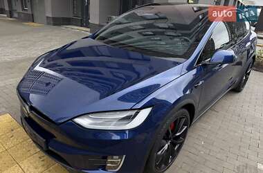 Позашляховик / Кросовер Tesla Model X 2019 в 