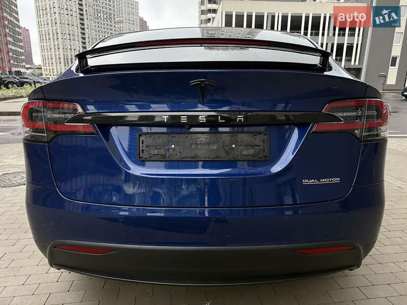 Позашляховик / Кросовер Tesla Model X 2019 в Києві