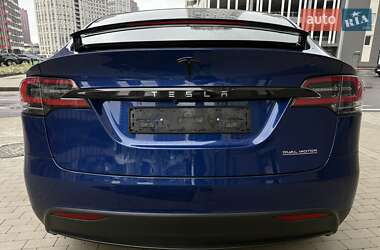 Позашляховик / Кросовер Tesla Model X 2019 в 