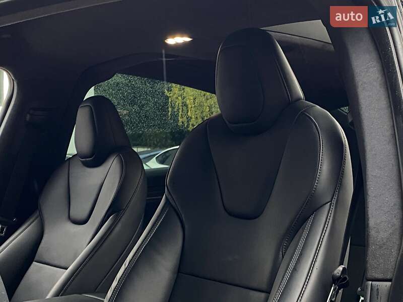 Внедорожник / Кроссовер Tesla Model X 2023 в Киеве