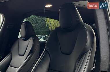 Позашляховик / Кросовер Tesla Model X 2023 в 