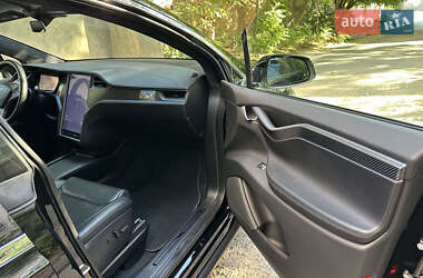 Позашляховик / Кросовер Tesla Model X 2020 в 