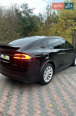 Внедорожник / Кроссовер Tesla Model X 2020 в 