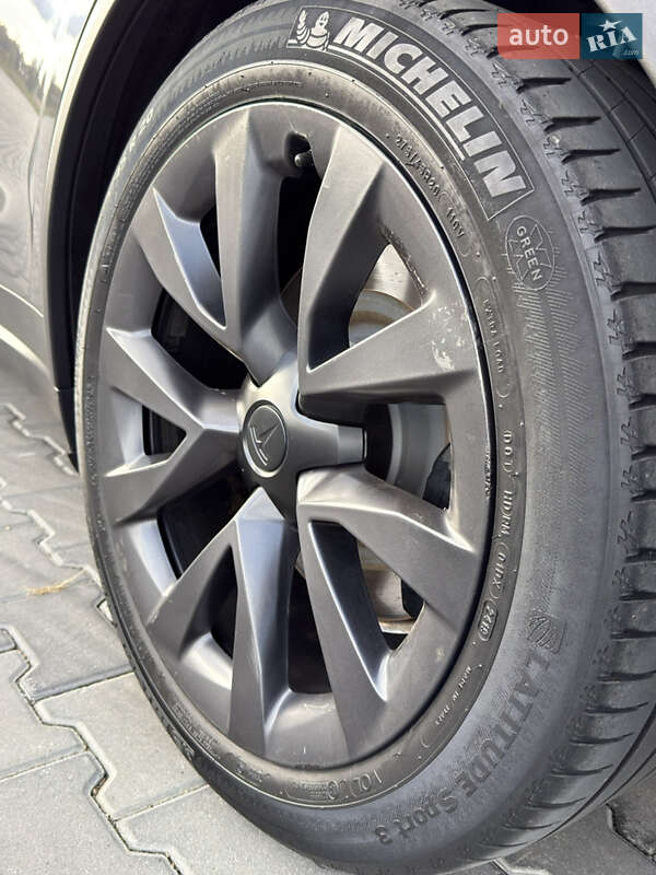 Позашляховик / Кросовер Tesla Model X 2022 в Чернівцях фото 74 Позашляховик / Кросовер Tesla Model X 2022 в Чернівцях