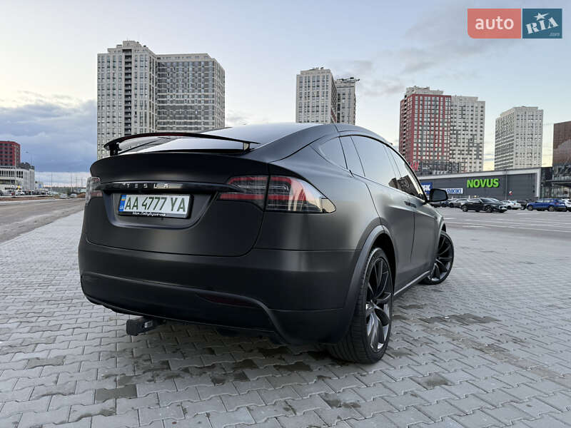 Позашляховик / Кросовер Tesla Model X 2016 в Києві