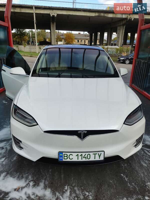 Внедорожник / Кроссовер Tesla Model X 2015 в Львове фото 5 Внедорожник / Кроссовер Tesla Model X 2015 в Львове