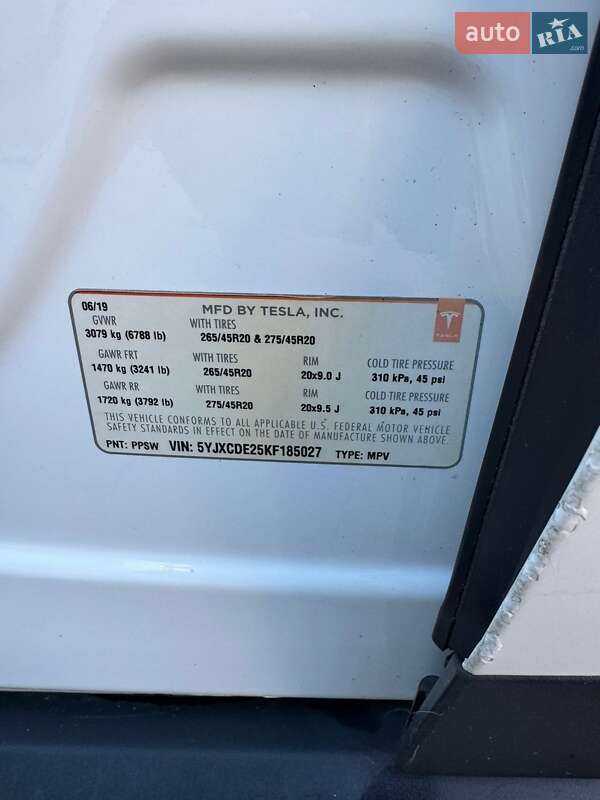 Внедорожник / Кроссовер Tesla Model X 2019 в Черновцах