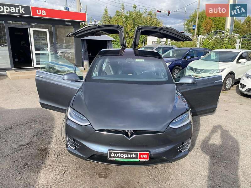 Внедорожник / Кроссовер Tesla Model X 2018 в Виннице