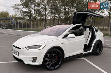 Позашляховик / Кросовер Tesla Model X 2017 в 