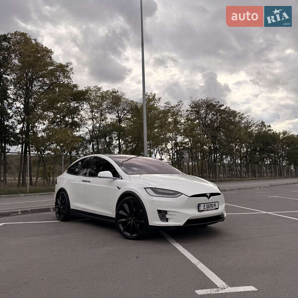 Внедорожник / Кроссовер Tesla Model X 2017 в Днепре