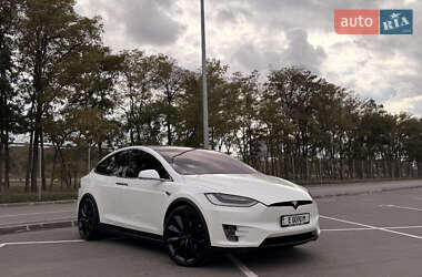 Позашляховик / Кросовер Tesla Model X 2017 в 