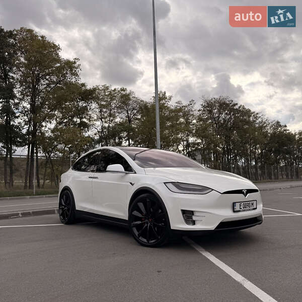 Внедорожник / Кроссовер Tesla Model X 2017 в Днепре