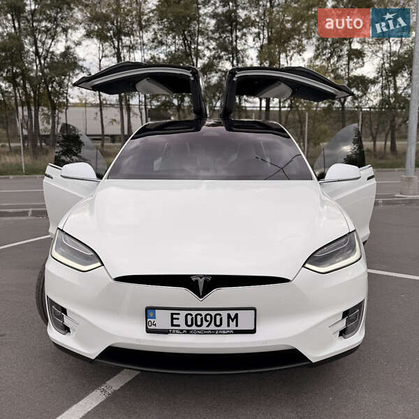 Внедорожник / Кроссовер Tesla Model X 2017 в Днепре