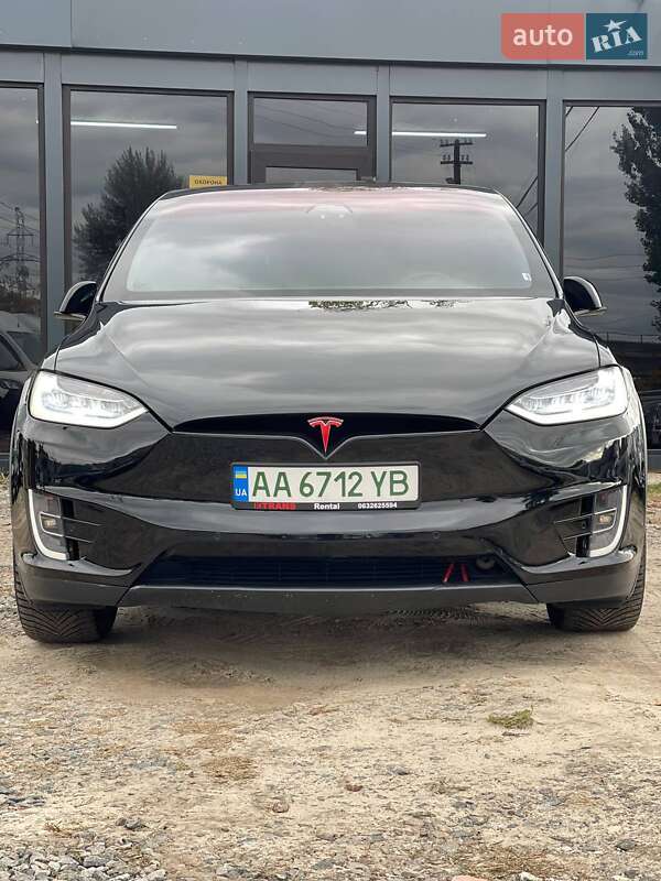 Внедорожник / Кроссовер Tesla Model X 2018 в Киеве