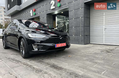 Внедорожник / Кроссовер Tesla Model X 2016 в 