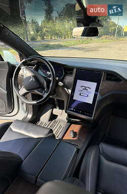Внедорожник / Кроссовер Tesla Model X 2020 в 