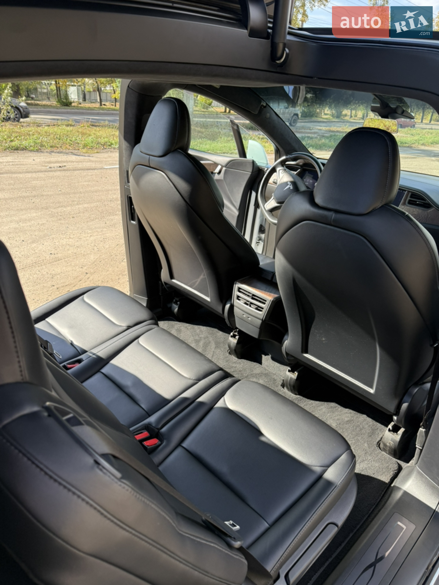 2020 Tesla Model X - мініатюра 19