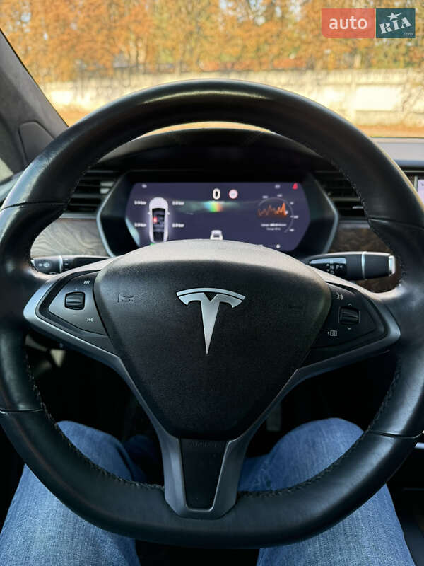 Внедорожник / Кроссовер Tesla Model X 2020 в Сумах