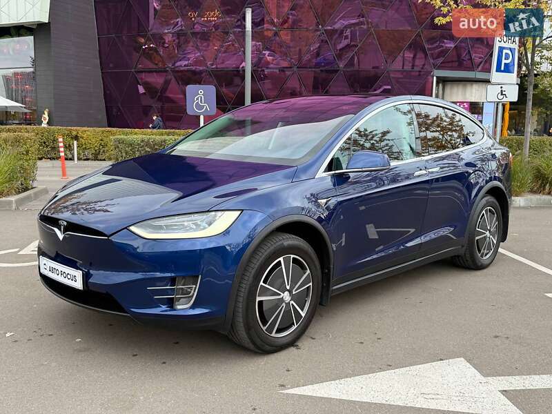 Внедорожник / Кроссовер Tesla Model X 2017 в Киеве